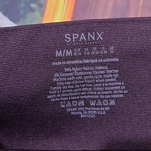 Spanx Look At Me Now High Waisted Eggplant Zippered Leg Leggings Size Medium‎ - Picture 5 of 6